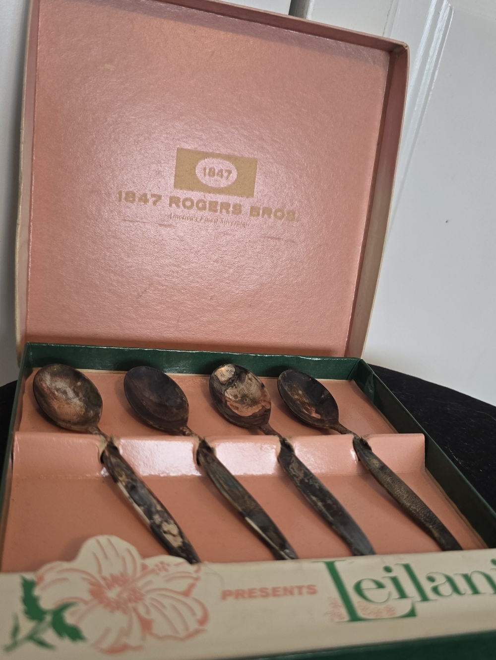 1847 Rogers Bros Silverplate Leilani Flatware Set 4 Baby Spoons
